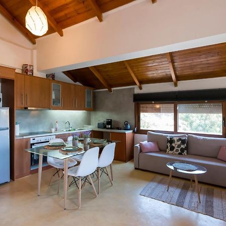 Ferienwohnung Seaside Heaven - Sunset Views Close To The Beach Kalamata Exterior foto