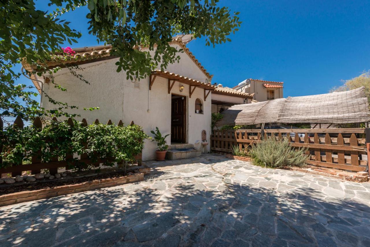 Ferienwohnung Seaside Heaven - Sunset Views Close To The Beach Kalamata Exterior foto